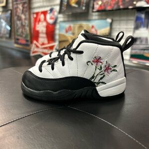 Kids Air Jordan 12 Retro Floral size 8C Toddler Shoes